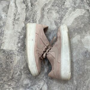 Nike Tan Sneakers Classic Design